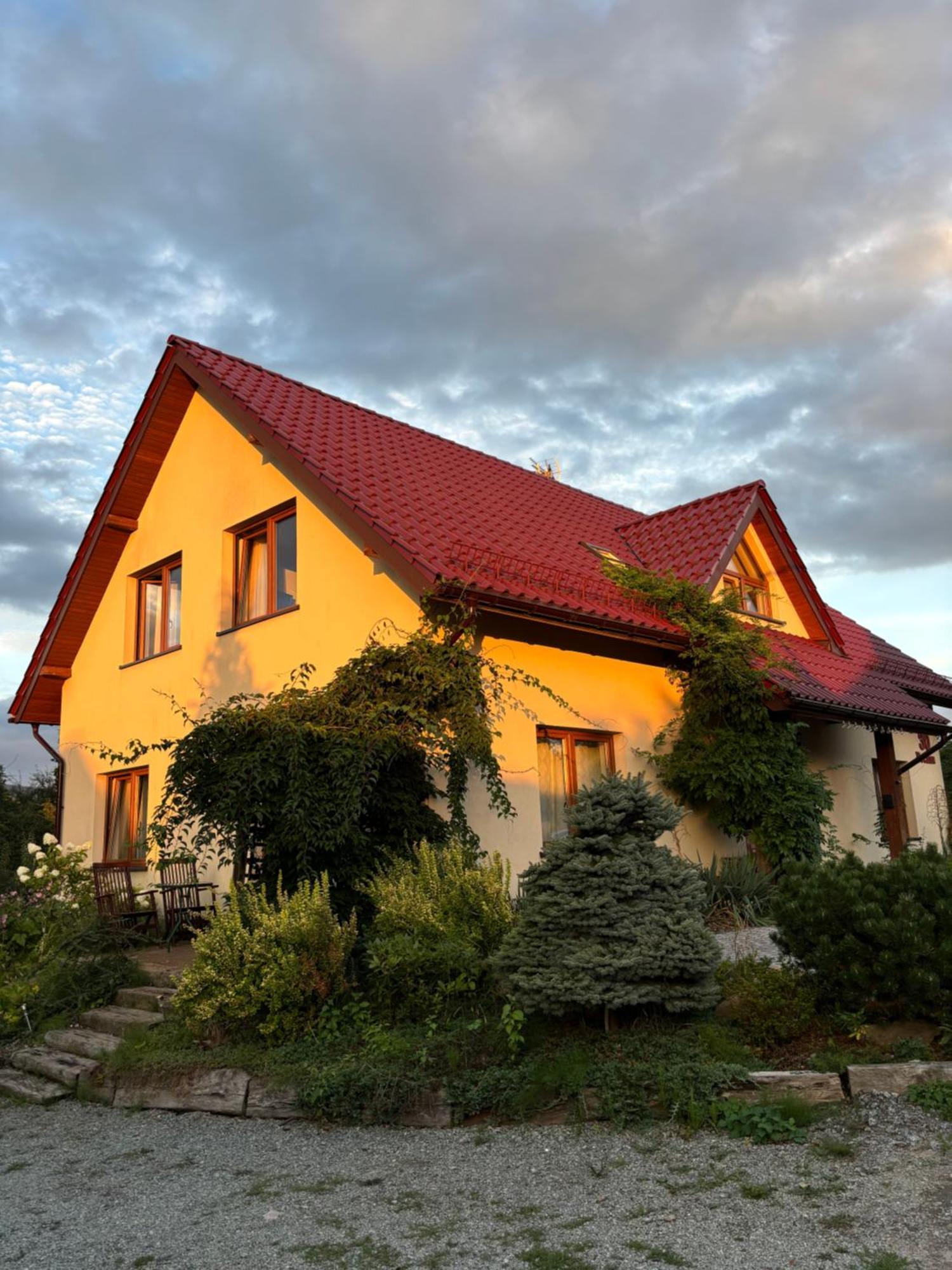 Wisniowy Sad Apartment Kudowa Zdroj Luaran gambar